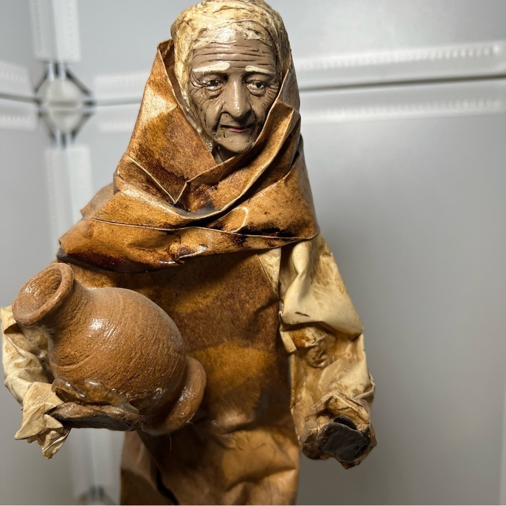 Vintage Mexican Paper Mache Art Folk Woman With 2 Jugs Figurine Collectible 12” - Picture 2 of 6